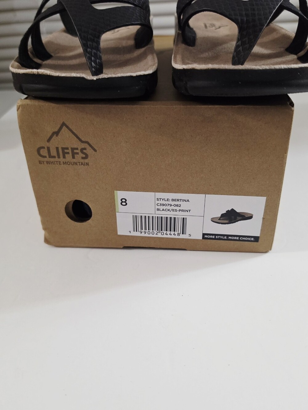 Cliffs by White Mountain Bertina Flip-Flops - Picture 3 of 6
